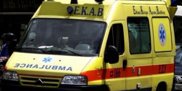 Παροπλισμένα ασθενοφόρα στα νησιά λόγω έλλειψης προσωπικού