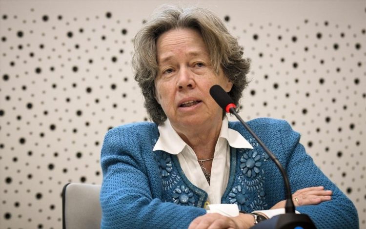 Ιατρικός Σύλλογος: Η Αθηνά Λινού να ζητήσει συγγνώμη για τις απαράδεκτες δηλώσεις της