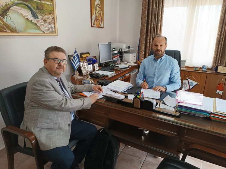 Έπεσαν οι υπογραφές για σύνταξη σχεδίου αστικής προσβασιμότητας για το Δήμο Μουζακίου