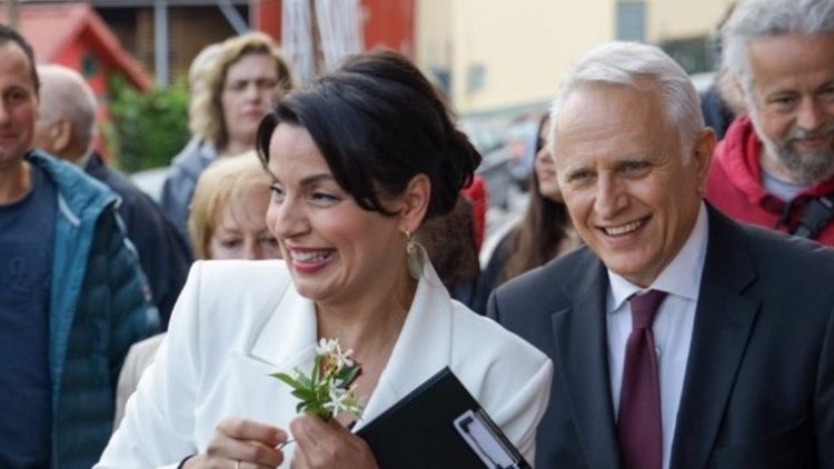 Εκπληξη στα Τρίκαλα: Εκλέγεται η Μαρίνα Κοντοτόλη – Εκτός ο σύντροφός της, Γιάννης Ραγκούσης