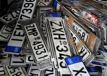 Εκλογές 2023: Επιστροφή πινακίδων και αδειών οδήγησης και κυκλοφορίας