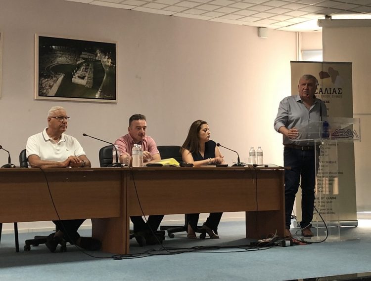 Καρδιτσιώτες αυτοδιοικητικοί στην ημερίδα της ΠΕΔ για τις αλλαγές στις εκλογές της 8ης Οκτωβρίου