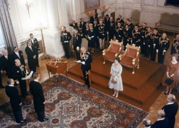 Απρόσμενη και σημαντική ανακάλυψη στο Τατόι -Βρέθηκαν τα βασιλικά εμβλήματα του Όθωνα: Στέμμα, ξίφος, σκήπτρο