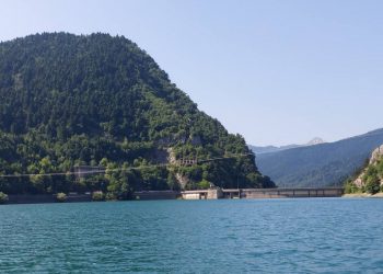 Σε εξέλιξη η έρευνα για την αποτίμηση των περιβαλλοντικών επιπτώσεων του Ιανού στη λίμνη Πλαστήρα