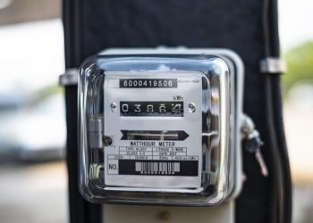 Ενισχύσεις στους λογαριασμούς ηλεκτρικού ρεύματος για ευάλωτα νοικοκυριά και αγρότες τον Ιούλιο