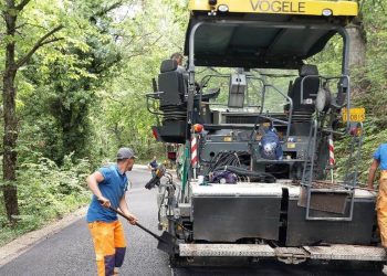 Ασφαλτοστρώσεις από την Περιφέρεια στο δρόμο από Μητρόπολη Καρδίτσας έως την Καστανιά της Λίμνης Πλαστήρα