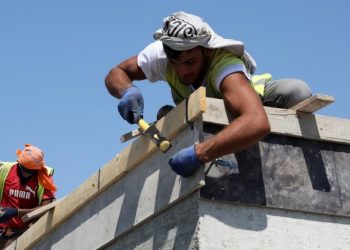 Μέτρα για την προστασία από τη θερμική καταπόνηση των εργαζομένων υπό συνθήκες καύσωνα