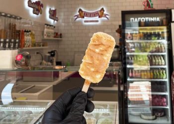 Μπουγάτσα και σε παγωτό ξυλάκι – Το λάθος που έγινε… πάθος