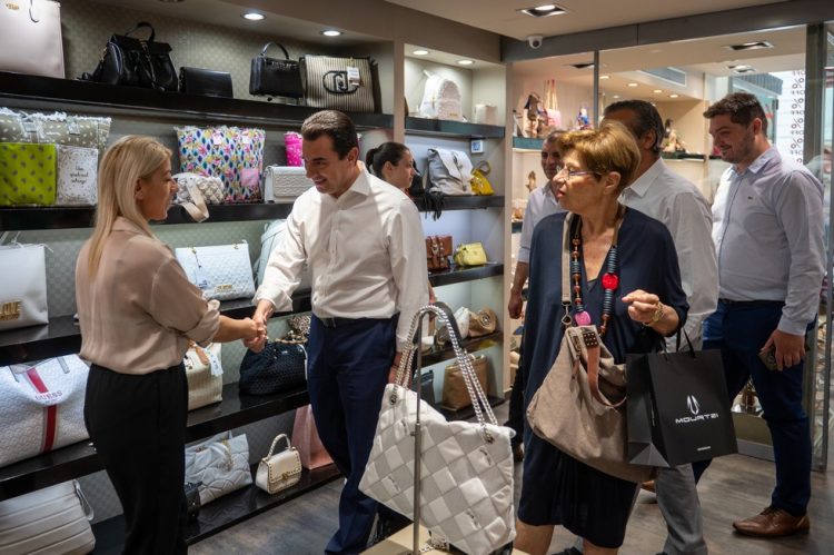 Νέος μηχανισμός κατά τον πλασματικών εκπτώσεων από τον Υπουργό Ανάπτυξης Κώστα Σκρέκα