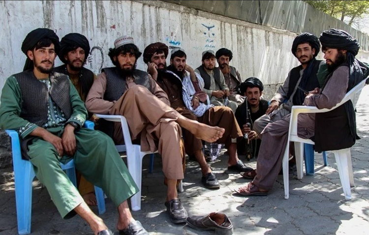 Οι Ταλιμπάν κλείνουν τα ινστιτούτα ομορφιάς στο Αφγανιστάν