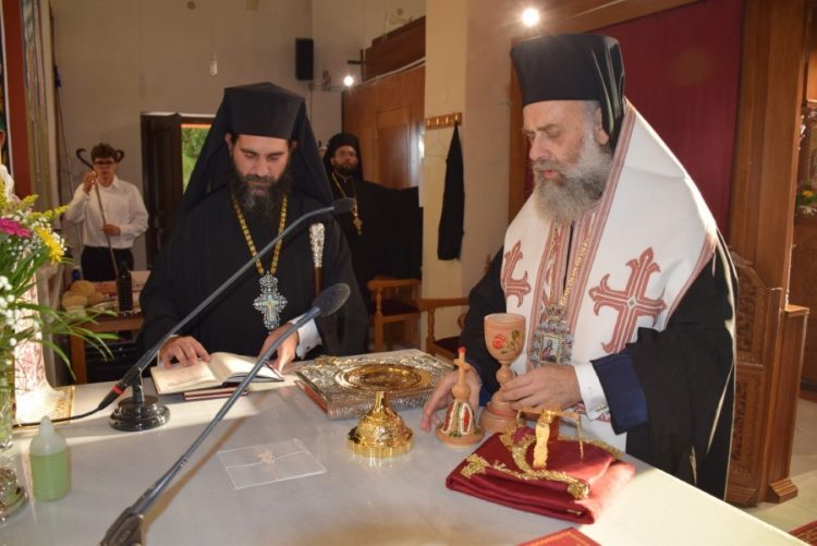 Ο Θεσσαλιώτιδος Τιμόθεος εγκαινιάζει τον πρώτο Ναό αφιερωμένο στον Άγιο Παρθένιο  Επίσκοπο Ραδοβισδίου του εκ Βατσουνιάς