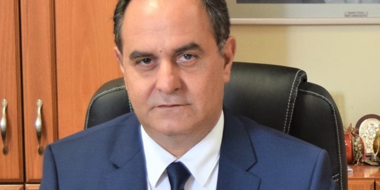 Ο Τσιάκος αλλάζει τα δεδομένα στην  ύδρευση