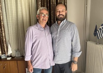 O Πρόεδρος της Τ.Κ. Πευκοφύτου Περικλής Κουτσογιάννης με «ΝΕΑ ΠΟΡΕΙΑ» και Φάνη Στάθη