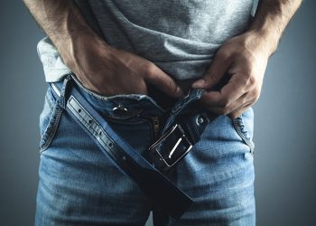 Αναστάτωση στα Τρίκαλα από άνδρα που… αυνανιζόταν δημόσια!