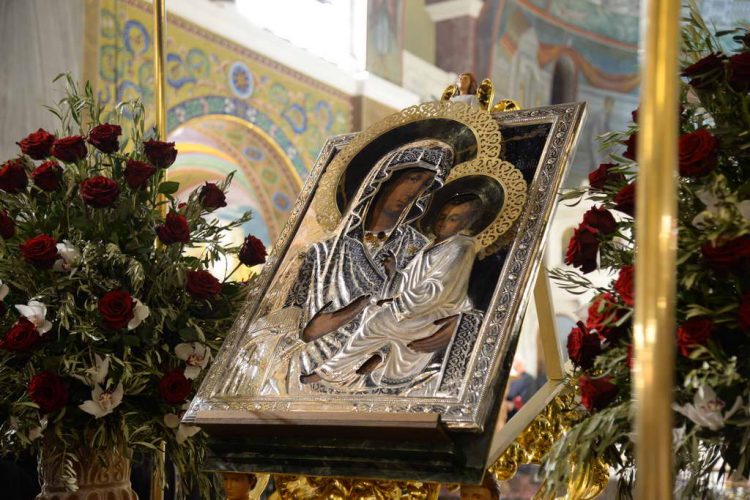 Η Ιστορία των παρακλήσεων στην Υπεραγία Θεοτόκο