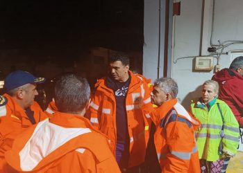 Επιχειρούν παντού τα μηχανήματα της Περιφέρειας για την αποκατάσταση δικτύων και τον καθαρισμό ποταμών