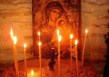 Αγρυπνία  το βράδυ  επ’ ευκαιρία της ελεύσεως της Παναγίας «Φοβεράς Προστασίας» από το Άγιον Όρος στον Ι.Ν. Αγίου Νικολάου