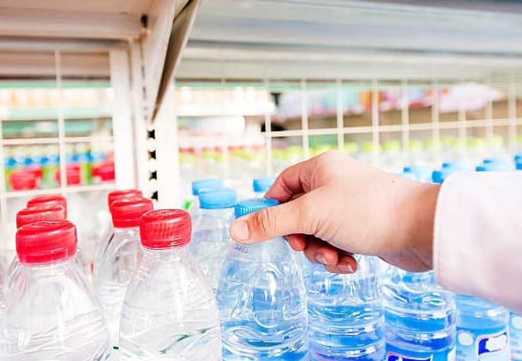 Ορίζεται ανώτατη τιμή πώλησης στο εμφιαλωμένο νερό που πωλείται στη Θεσσαλία