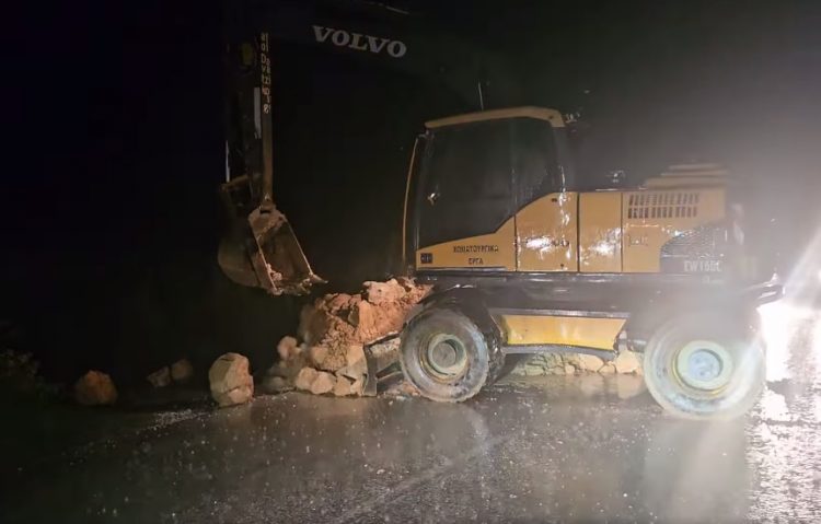 H κατάσταση που επικρατεί στο νομό Καρδίτσας από το πέρασμα της κακοκαιρίας Elias