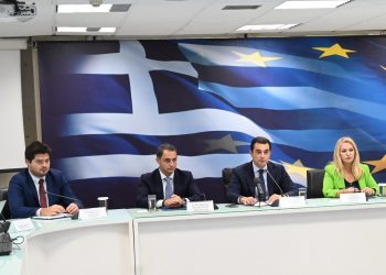 Τέσσερα νέα μέτρα στη μάχη κατά της ακρίβειας ανακοίνωσε ο Υπουργός Ανάπτυξης Κώστας Σκρέκας
