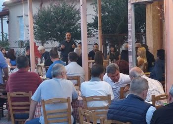 Με εντυπωσιακό τρόπο και με αθρόα συμμετοχή συνδημοτών ξεκίνησαν οι περιοδείες του νυν και εκ νέου υποψηφίου Δημάρχου Καρδίτσας κ. Β. Τσιάκου