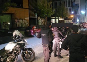 Αναστάτωση στο κέντρο της Λάρισας: Νεαρός κυκλοφορούσε με ψεύτικο πιστόλι – Προσήχθη από την Αστυνομία