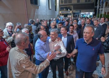 Βούλιαξε το Πνευματικό Κέντρο των Τρικάλων ο Αγοραστός