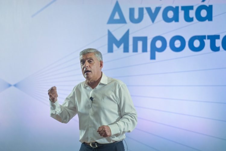 Βούλιαξε το Πνευματικό Κέντρο των Τρικάλων ο Αγοραστός