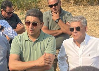 Διαδοχικές τομεακές συσκέψεις Αυγενάκη στη Θεσσαλία με παραγωγούς που έχουν πληγεί