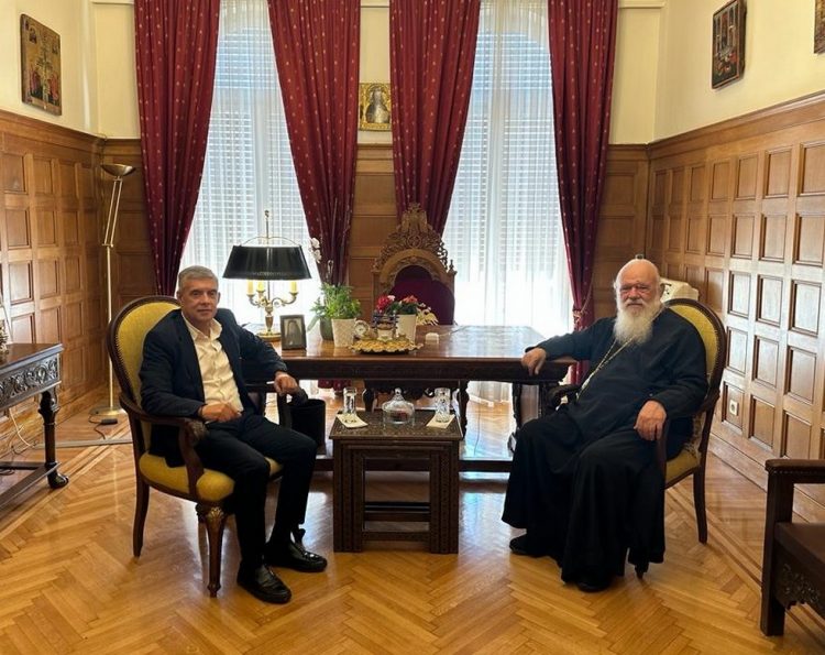 Με την ευχή του Αρχιεπισκόπου ο Αγοραστός…