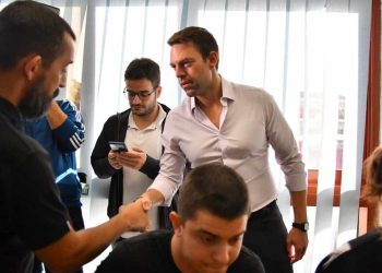 Κασσελάκης: «Εθνικό» το ζήτημα των Τεμπών – «Πρέπει να αποδοθεί πλήρης δικαιοσύνη»