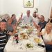 Τελικά την ιστορία τη γράφουν οι παρέες…