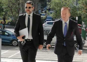 Μηνυτήρια αναφορά κατά Αυγενάκη και Αγοραστού κατέθεσαν στον Άρειο Πάγο Κόκκαλης και Σαρακιώτης