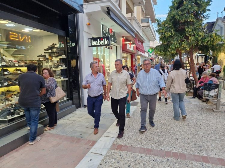 Περιοδεία Κουρέτα στο εμπορικό κέντρο του Βόλου