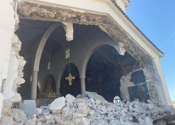 Για εκμετάλλευση του θρησκευτικού συναισθήματος των πολιτών εν όψει εκλογών καταγγέλλει η Ι.Μ. Λαρίσης υποψήφιο του Κουρέτα