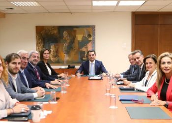 Σκρέκας: «Να στηριχτούν οι καταναλωτές μέσω της ‘‘Μόνιμης Μείωσης Τιμής’’ από την ελληνική βιομηχανία τροφίμων»