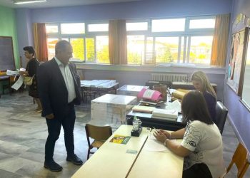 Στην κάλπη ο Bασίλης Τσιάκος – Αισιόδοξος για το εκλογικό αποτέλεσμα