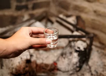 Αναβάλλεται η γιορτή τσίπουρου στη Ρεντίνα