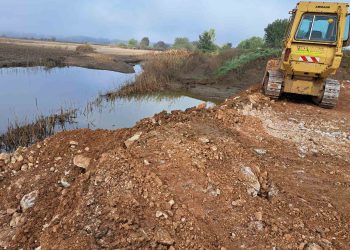 Συνεχίζονται από την Περιφέρεια Θεσσαλίας οι επιχειρήσεις για καθαρισμό δρόμων-ρεμάτων-ποταμών