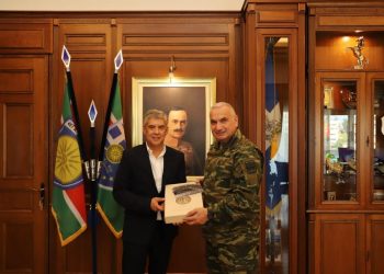 Στο Στρατηγείο της 1ης Στρατιάς στη Λάρισα ο Περιφερειάρχης Κ. Αγοραστός