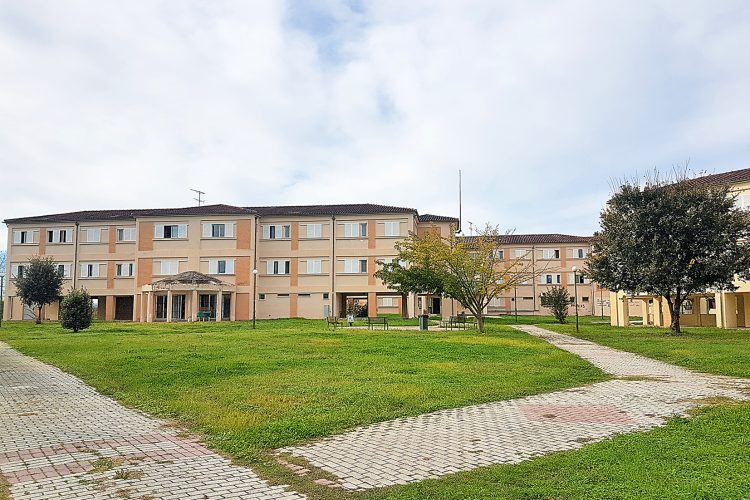 Να συνεχίσουν να διαμένουν οι φοιτητές από πλημμυροπαθείς οικογένειες στις φοιτητικές εστίες ζητά ο Αγοραστός