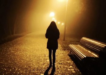 Αναστάτωση με Λαρισαία που έφυγε από το σπίτι της αφήνοντας μηνύματα ότι σκέφτεται να θέσει τέλος στη ζωή της