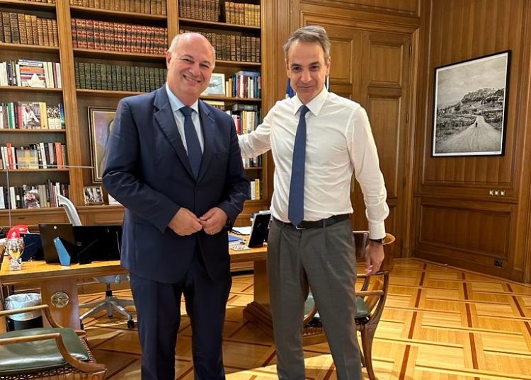 Οι επισκέψεις που γεννούνε σκέψεις