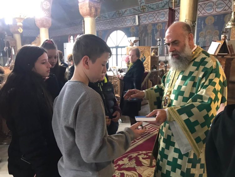 Θεία Λειτουργία για τους μαθητές της Βαμβακούς Φαρσάλων