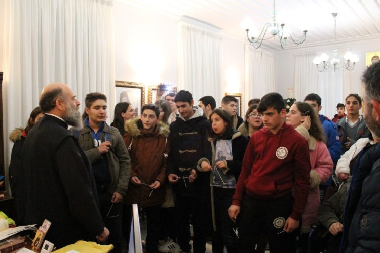 Την Κυριακή ο Θεσσαλιώτιδος Τιμόθεος θα δεχθεί όσους θέλουν να ψάλλουν τα κάλαντα