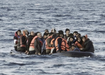 «Ταρίφα» 2.500 – 4.000 ευρώ από την Τουρκία μέχρι τα παράλια της Λάρισας