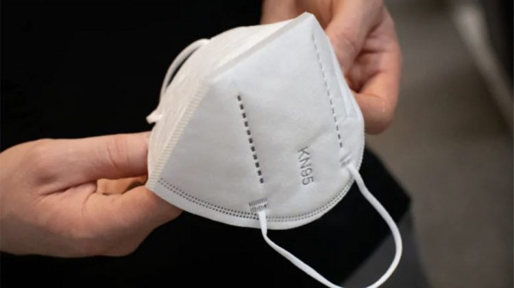 Κορονοϊός: Σύσταση για χρήση μάσκας σε κλειστούς χώρους, νοσοκομεία και ΜΜΜ – Τι αποφάσισε η Εθνική Επιτροπή Λοιμώξεων