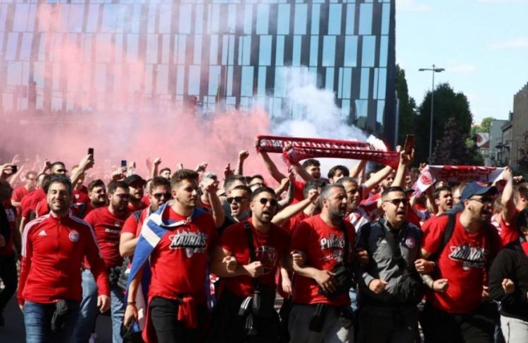 Η αστυνομία ανακοίνωσε την απαγόρευση οργανωμένης μετακίνησης οπαδών του Ολυμπιακού στην Καρδίτσα