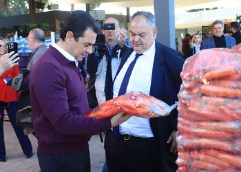 Σκρέκας: Στηρίζουμε όλες τις Ελληνίδες και όλους τους Έλληνες, ιδίως τις ομάδες εκείνες που έχουν μεγαλύτερη ανάγκη