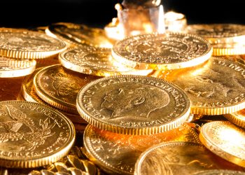 Πιστοί στη λάμψη των καρατίων οι Καρδιτσιώτες